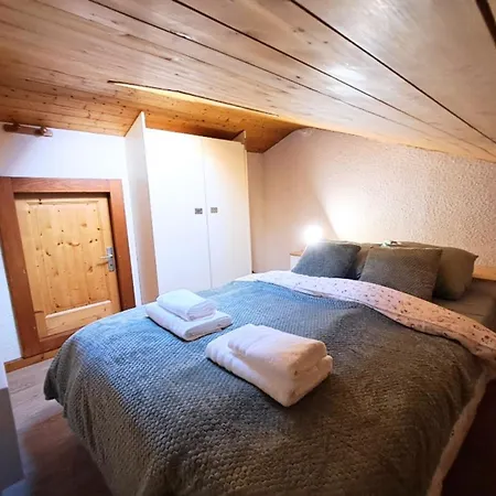 Ski-in Mountain View & Comfort For 6 Guests Lägenhet